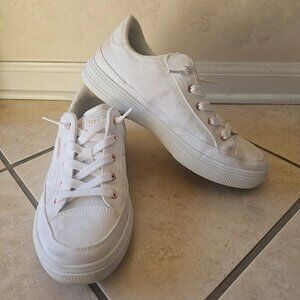 SKECHERS Women's White Arch Fit Arcade-Meet Ya There Sneaker-Size: 9.5 W
